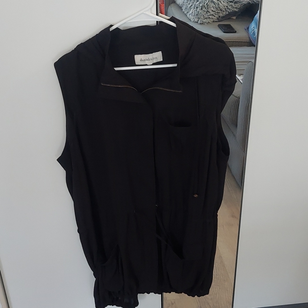 Daniel Rainn Zipper up shirt